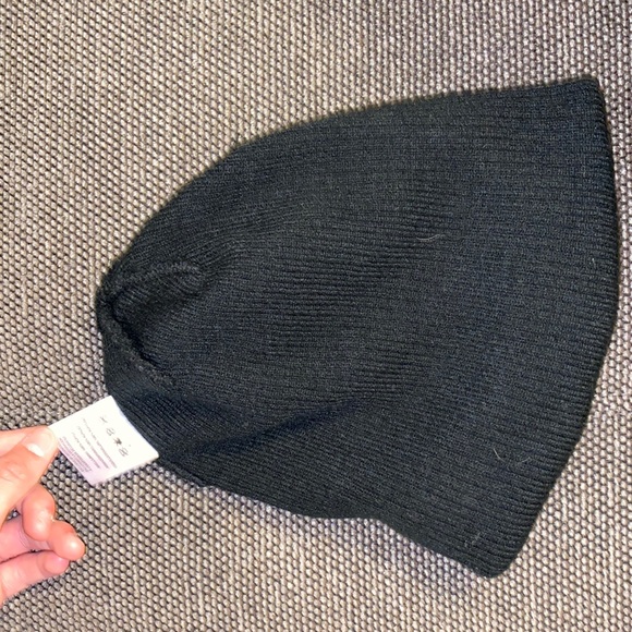 Champion Beanie - Picture 4 of 5